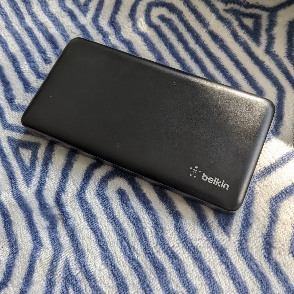 Portable charging bank